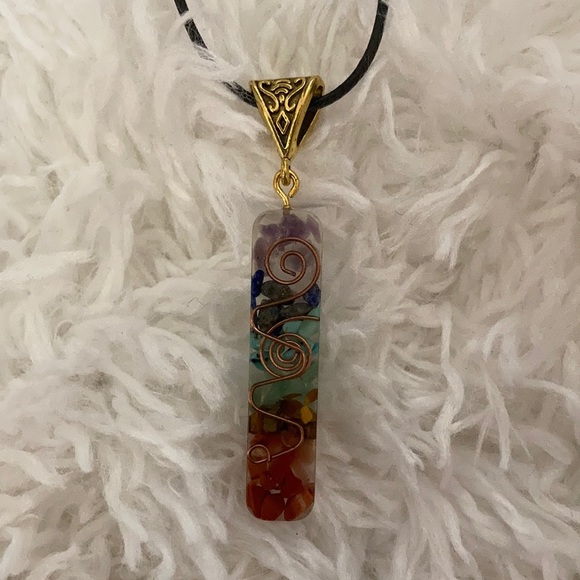 Chakra crystal necklace - Picture 3 of 5